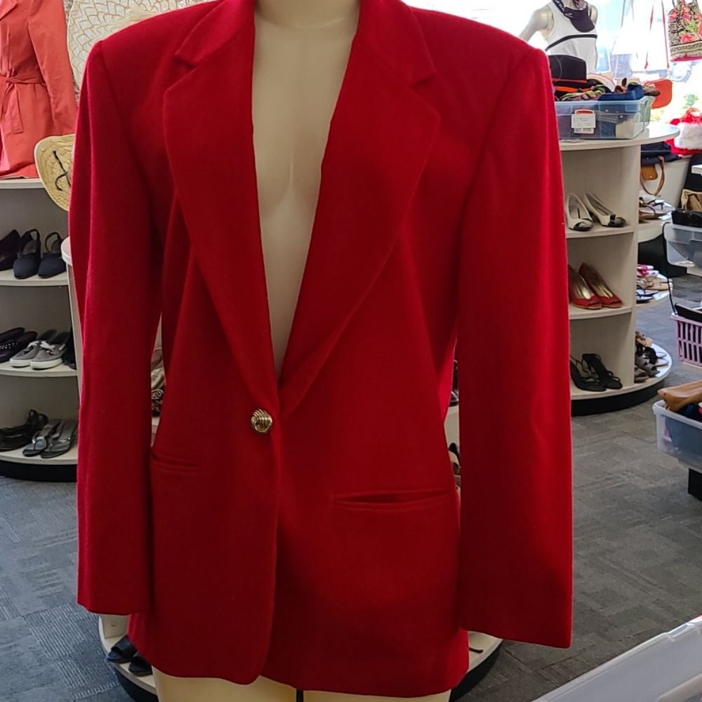 Sellella red blazer